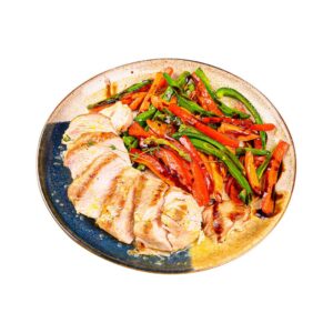 Пилешко филе със сотирани зеленчуци